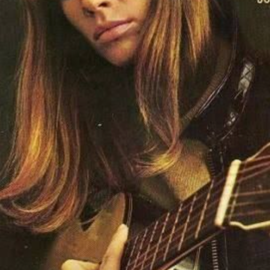 Françoise Hardy – France’s Poetic Pop Star - GiGi