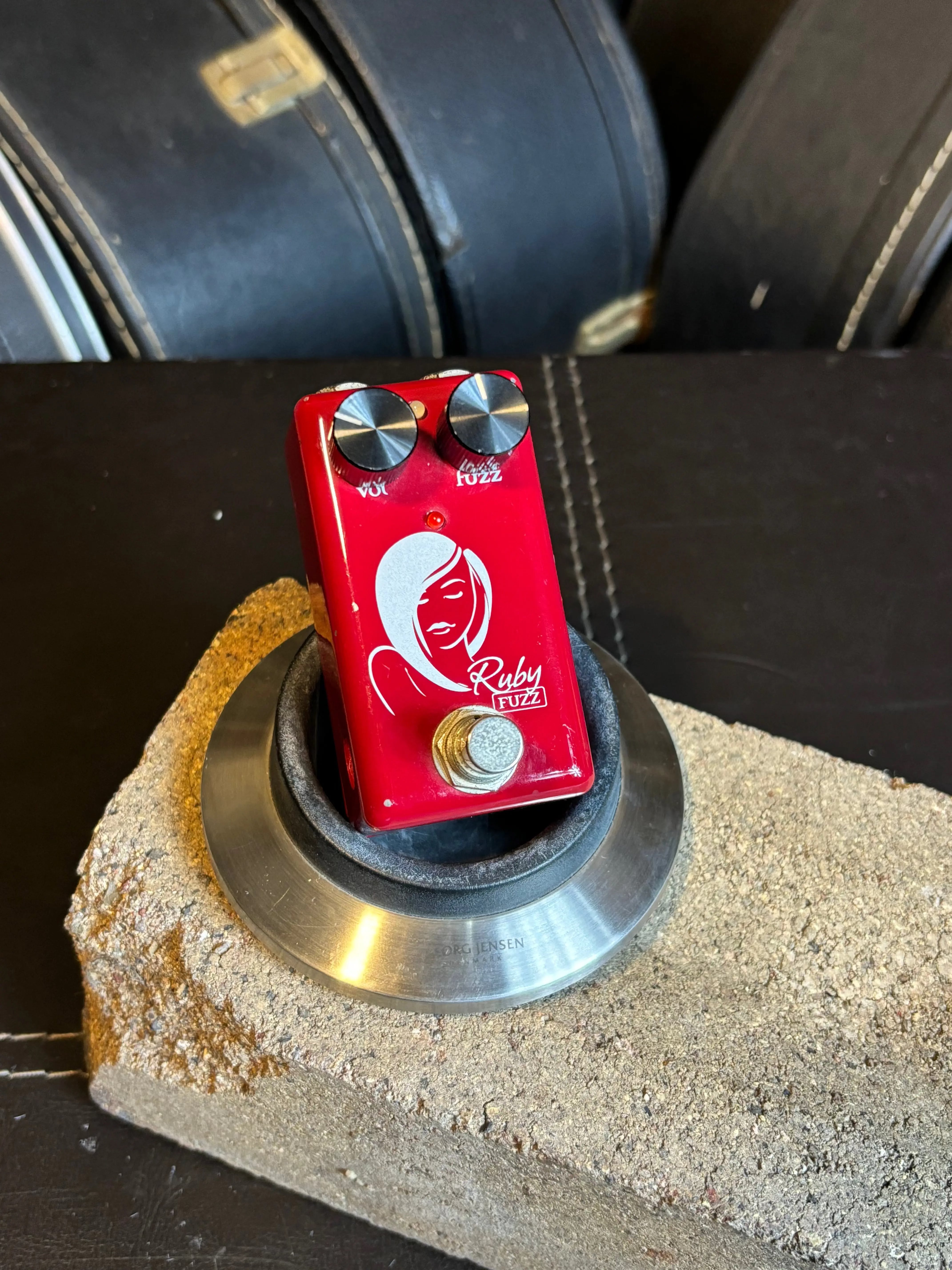 Red Witch – Ruby Fuzz