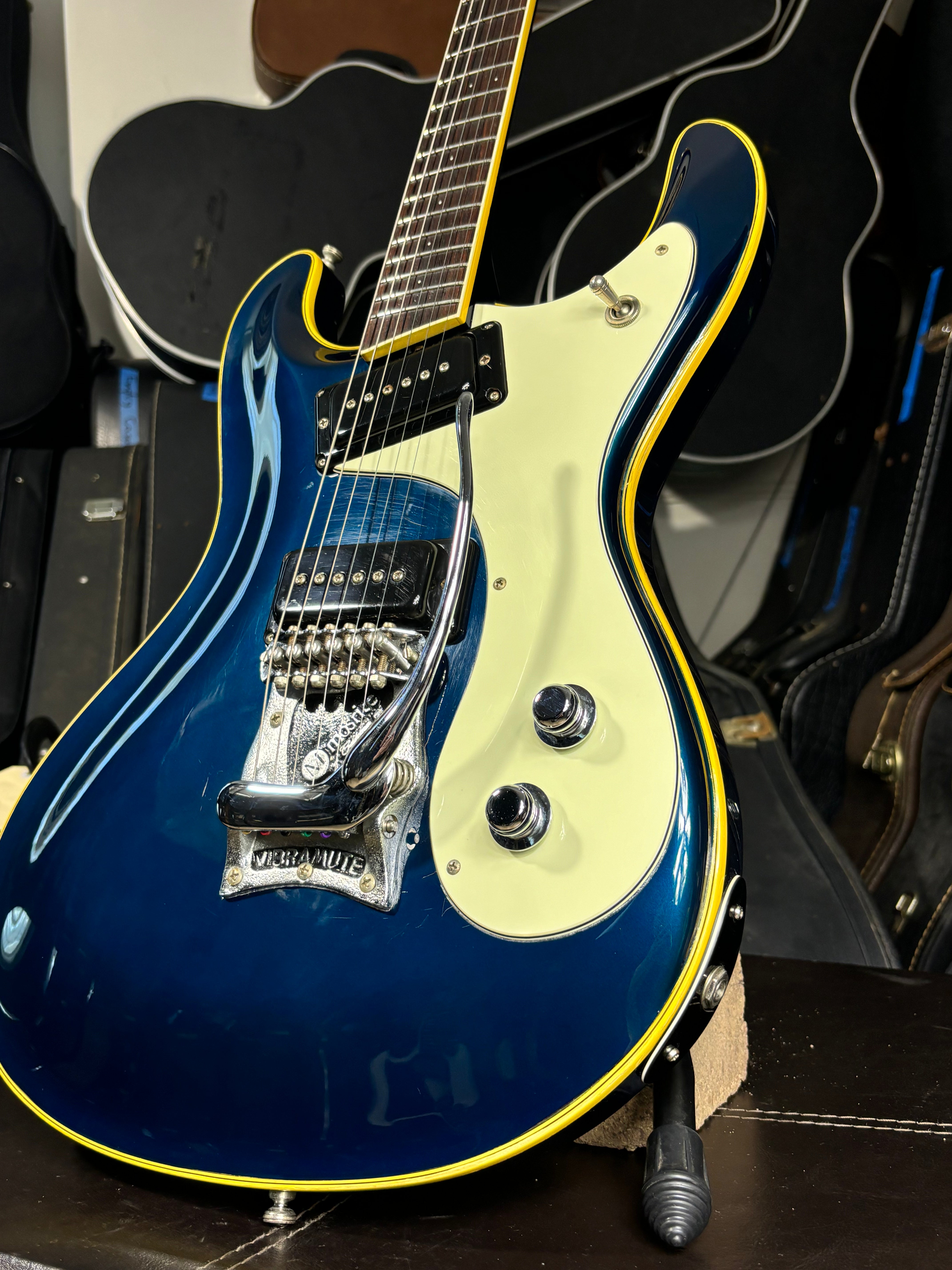 Mosrite Ventures of California – MIJ Super Custom '63 – 2009