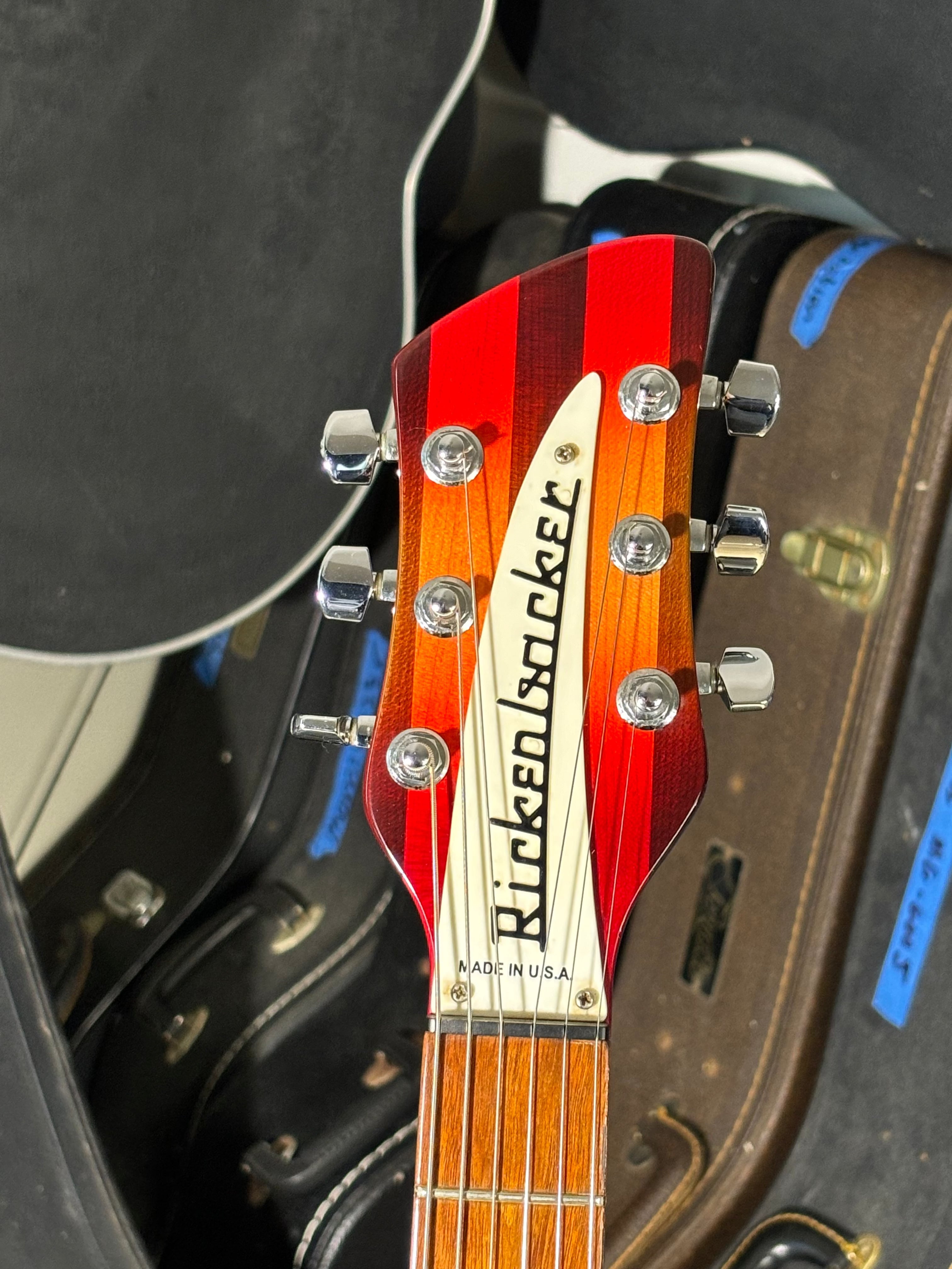 Rickenbacker 330 – Fireglo – 2011 GiGi