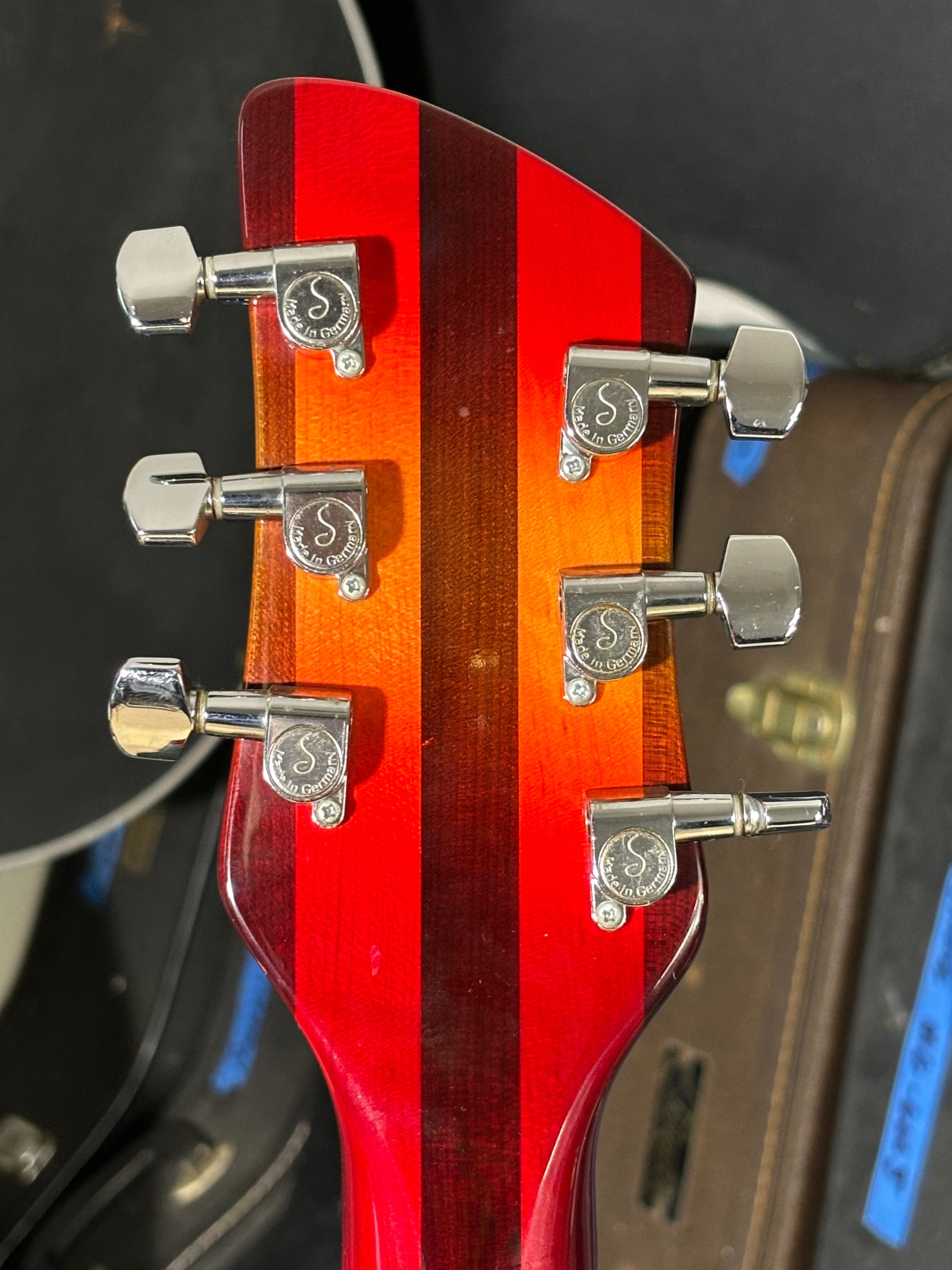 Rickenbacker 330 – Fireglo – 2011 GiGi