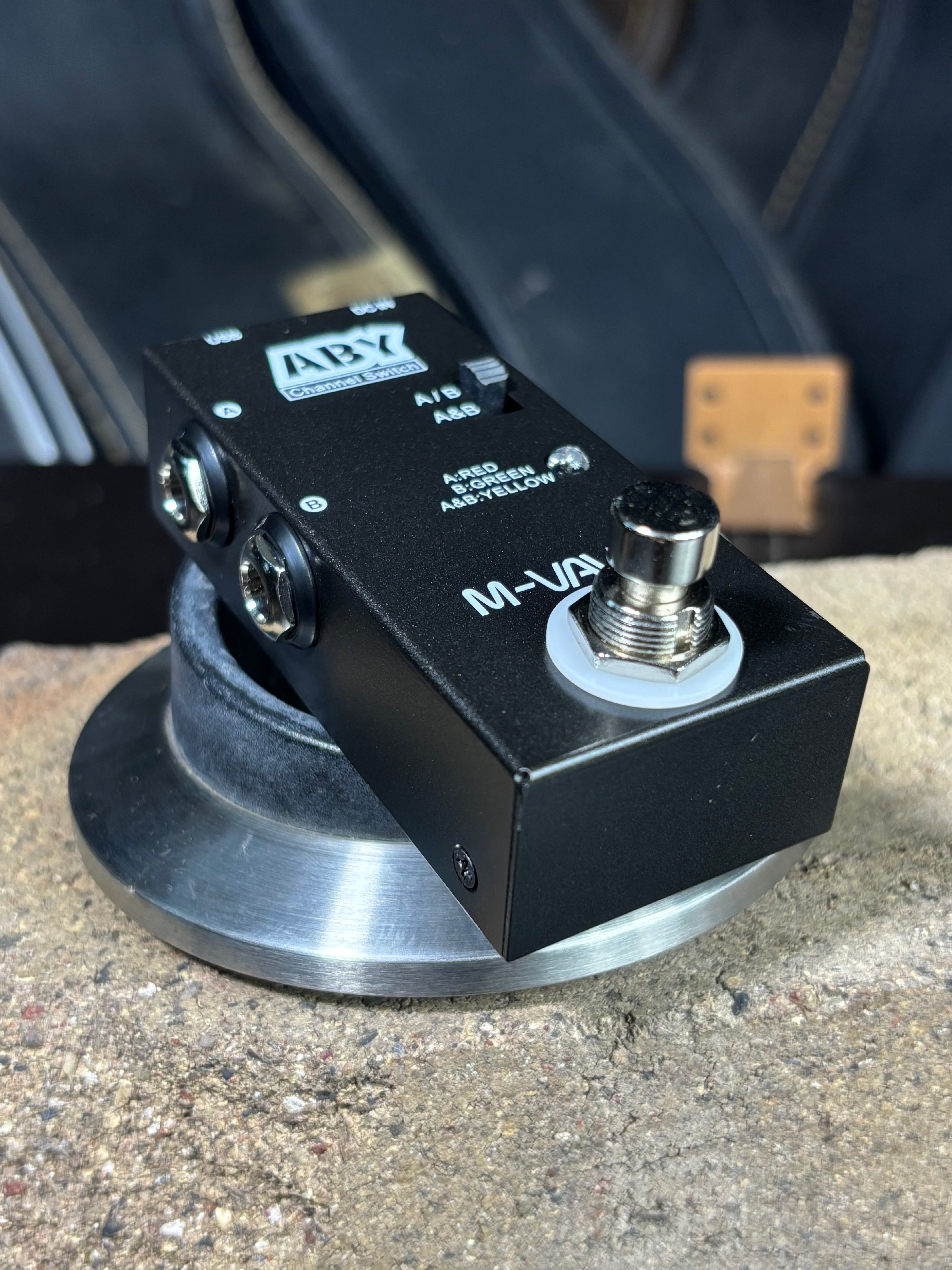 M-Vave ABY Switcher – Channel Route Selection Pedal (True Bypass) GiGi