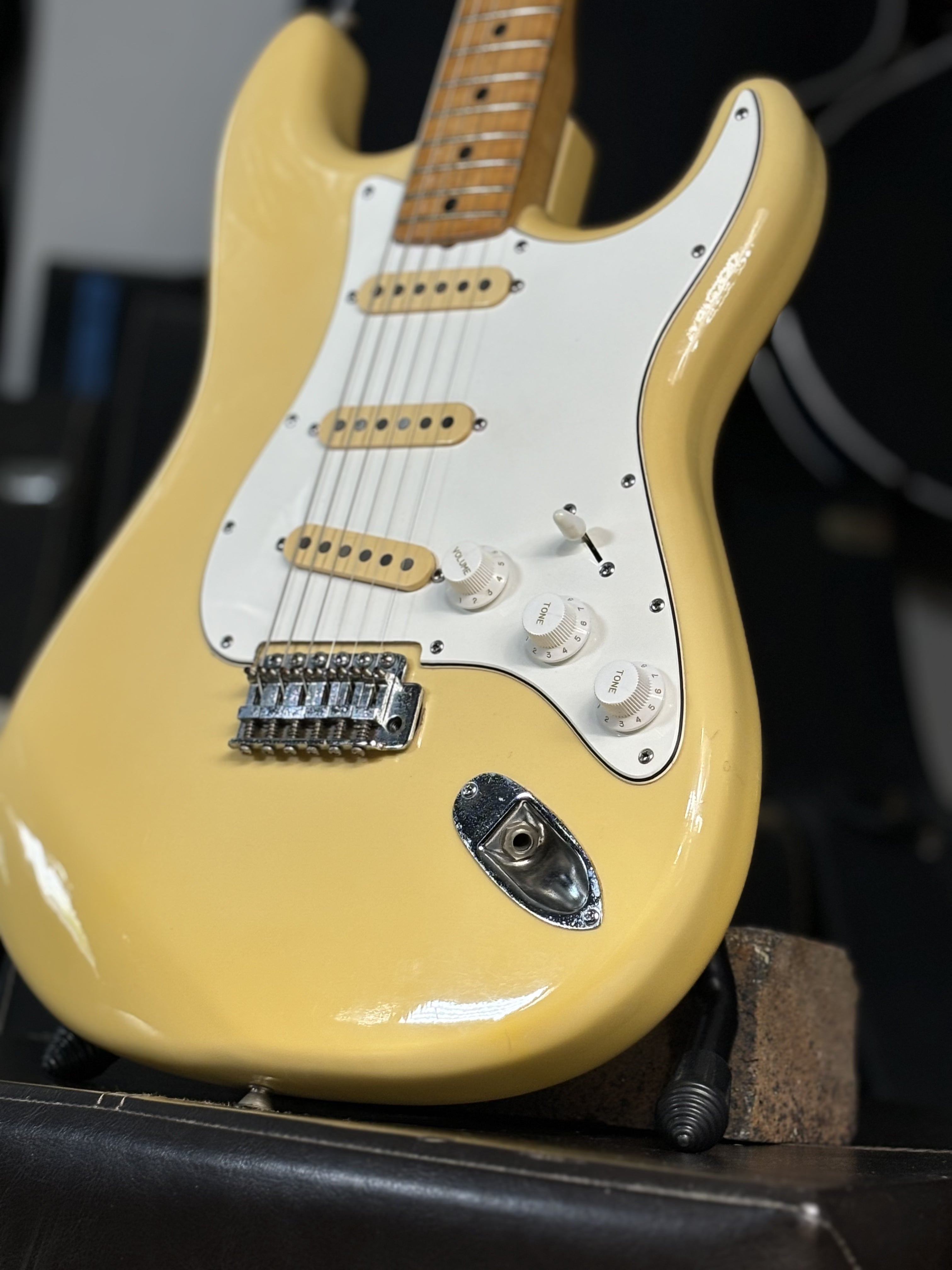 Fresher Straighter FS3310W – 1970s GiGi