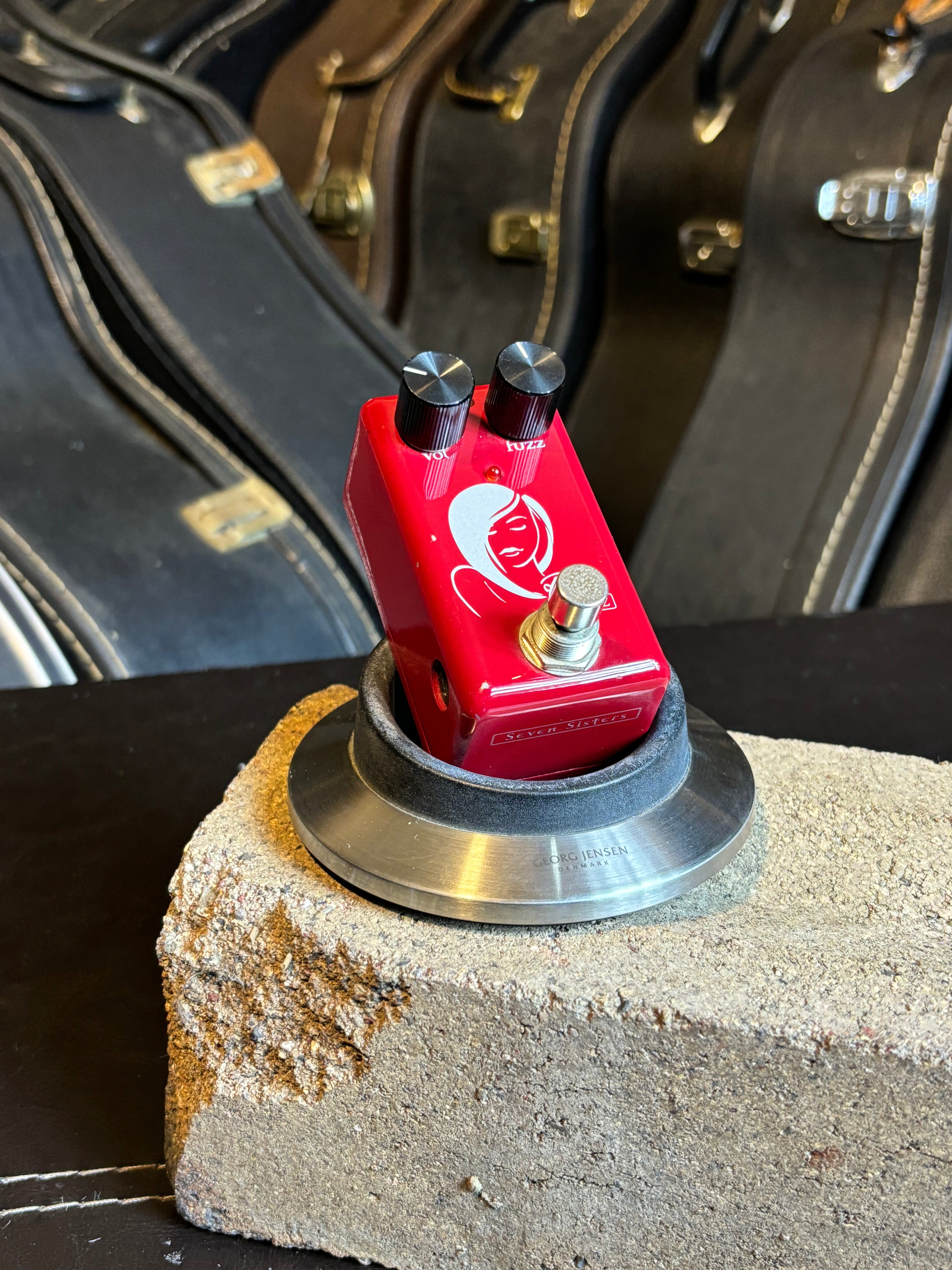 Red Witch – Ruby Fuzz