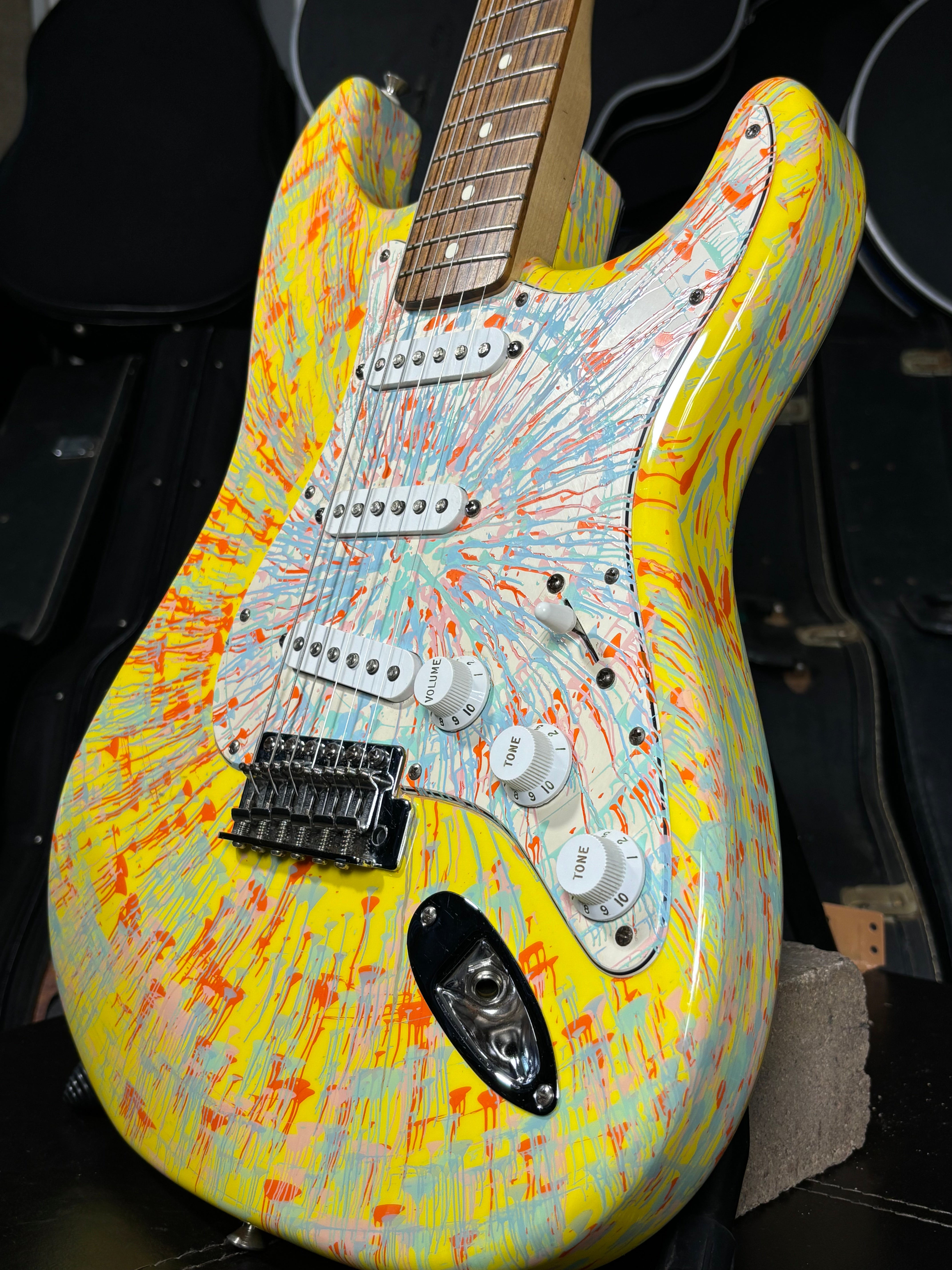 Fender Splatter Stratocaster – Limited Edition – 2003