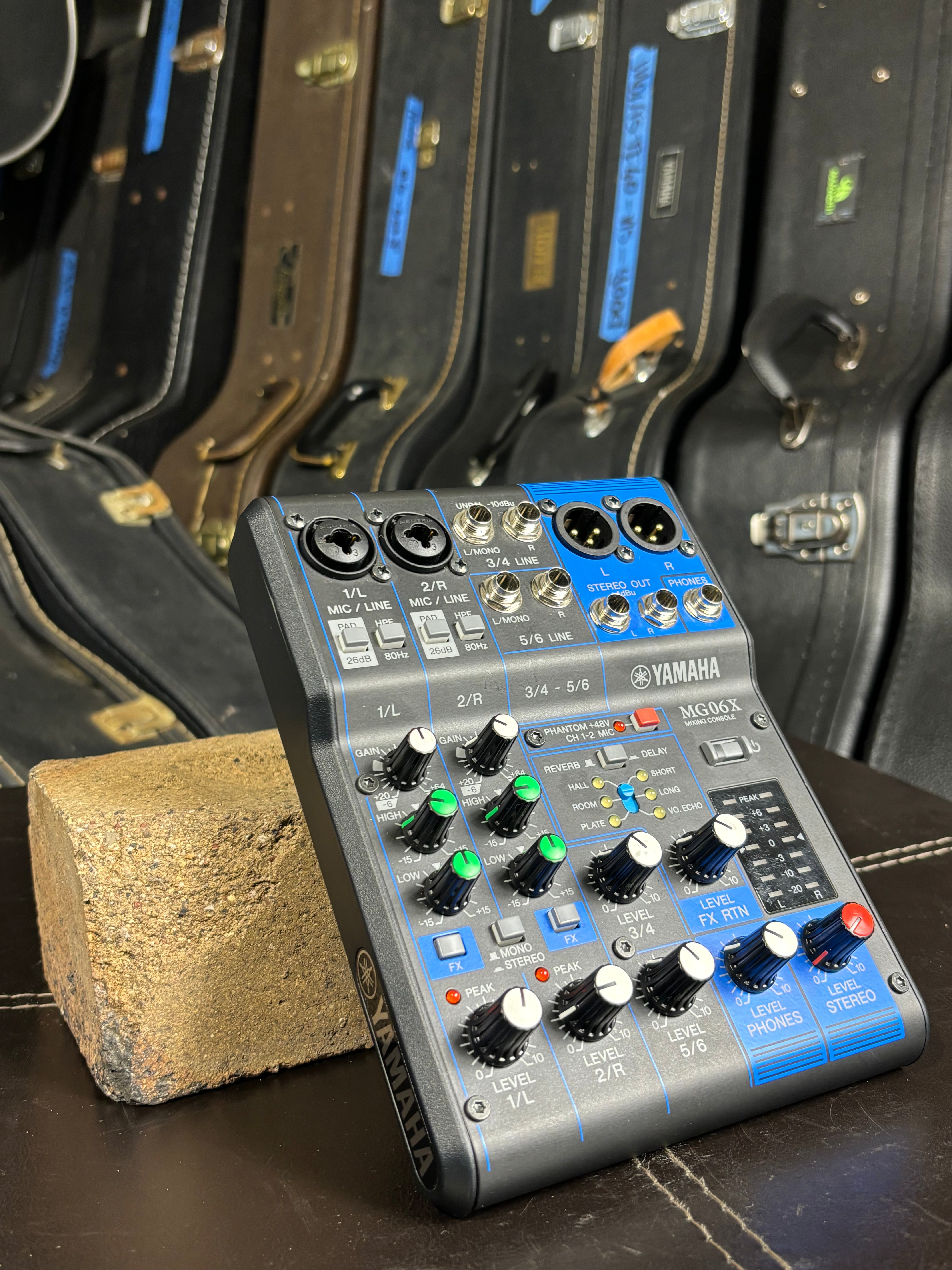 Yamaha MG06X – 6-Channel Analog Mixer with SPX Effects