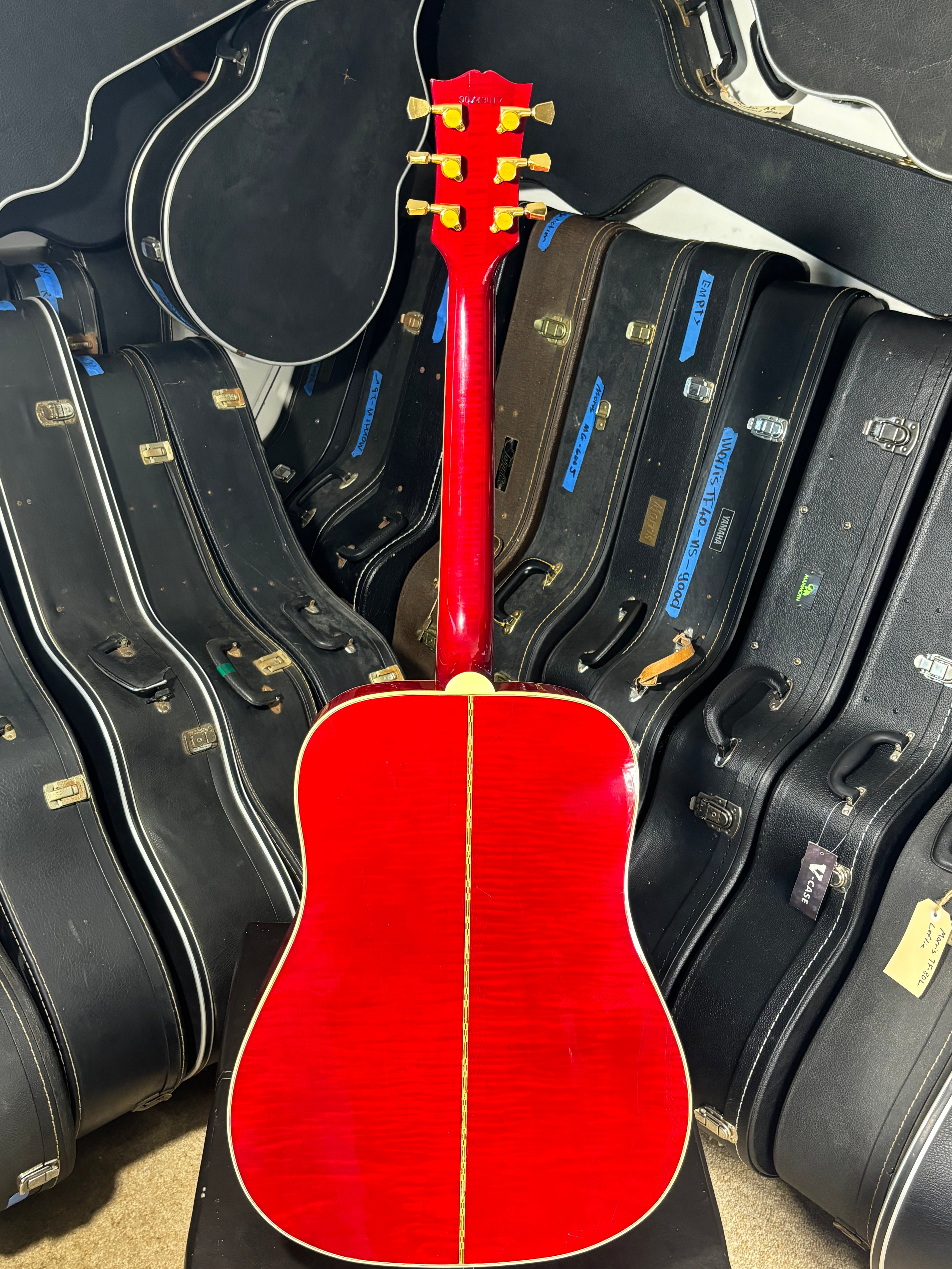 Gibson Dove – USA, 1993–1995