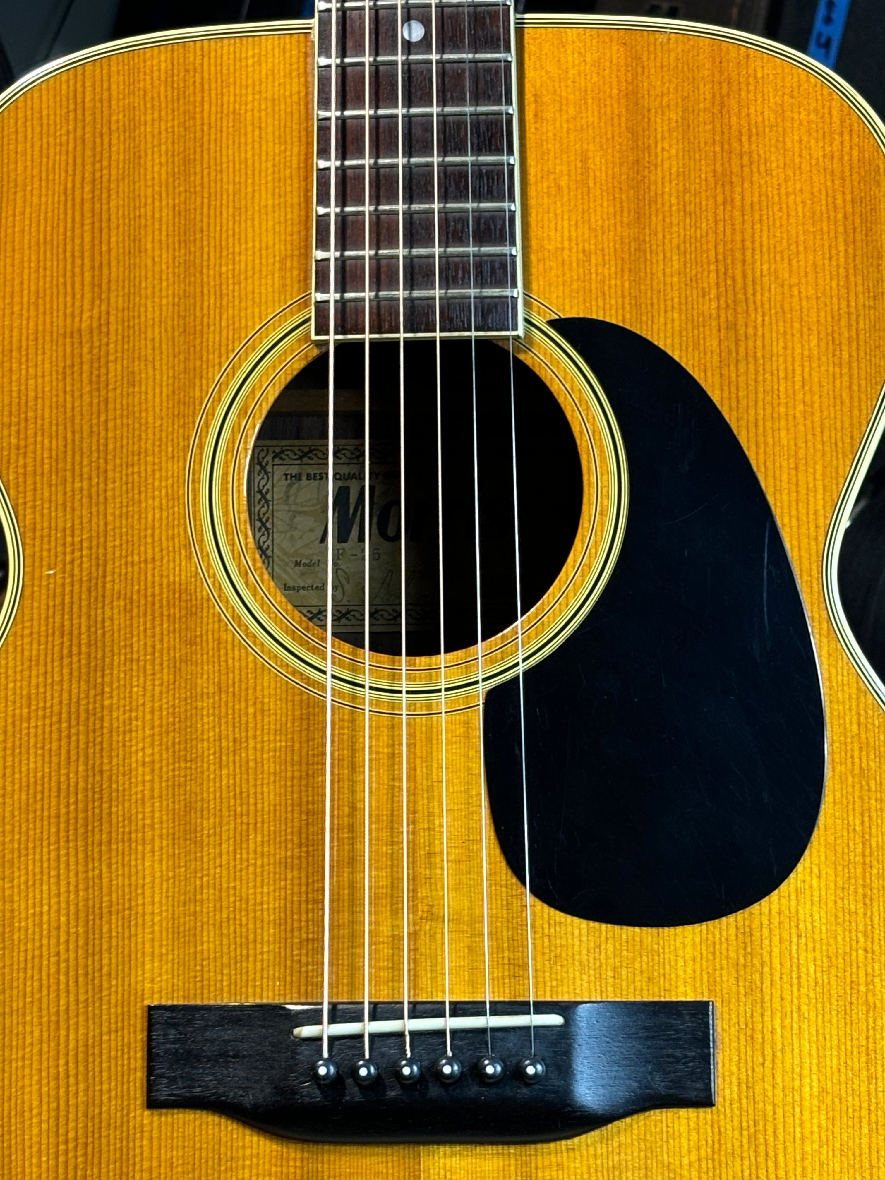 Morris F-25 – Made in Japan – 1974