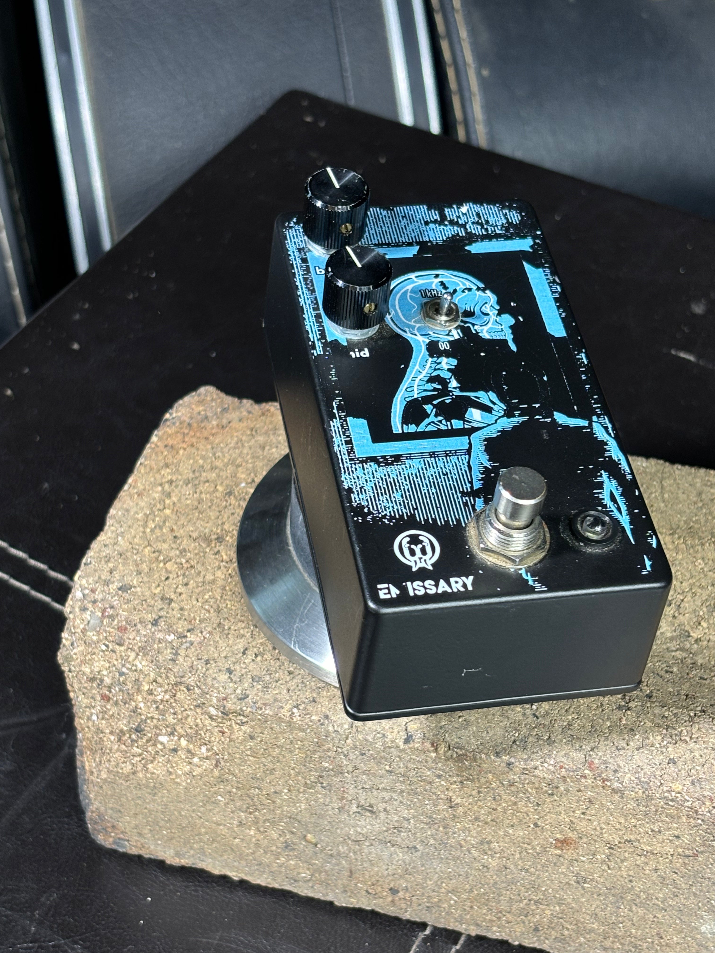 Walrus Audio Emissary – Parallel Boost Pedal
