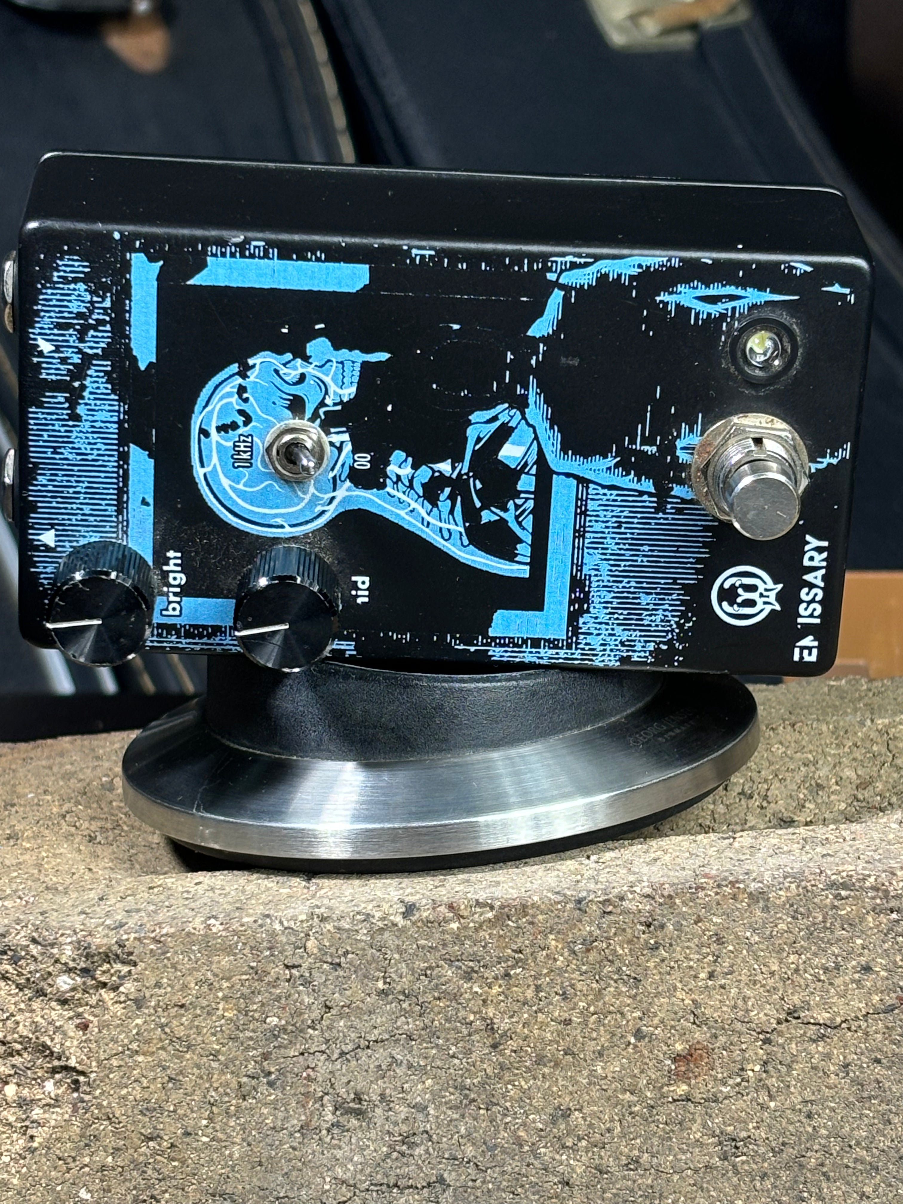 Walrus Audio Emissary – Parallel Boost Pedal