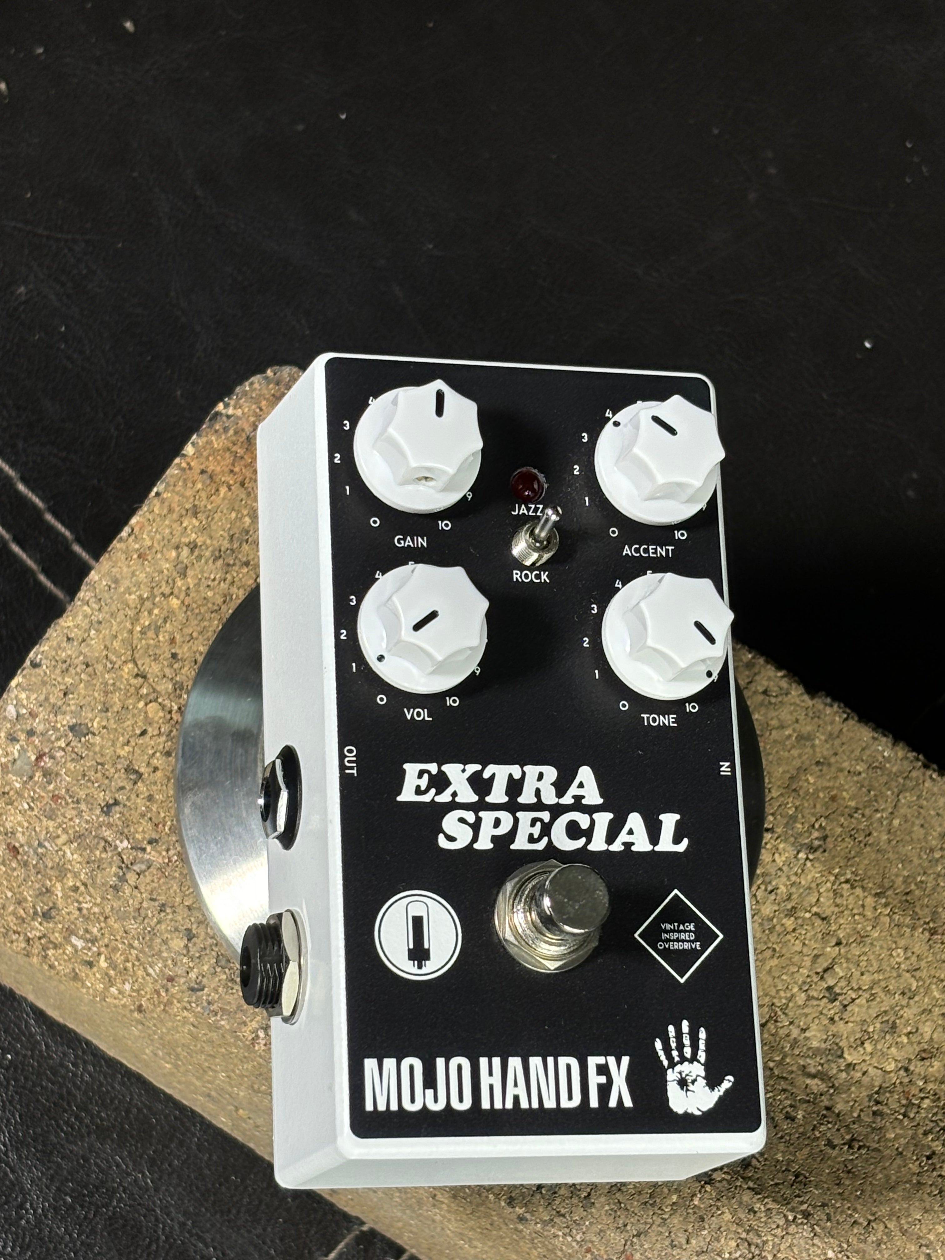 Mojo Hand FX Extra Special High Gain – DMBL Overdrive Pedal