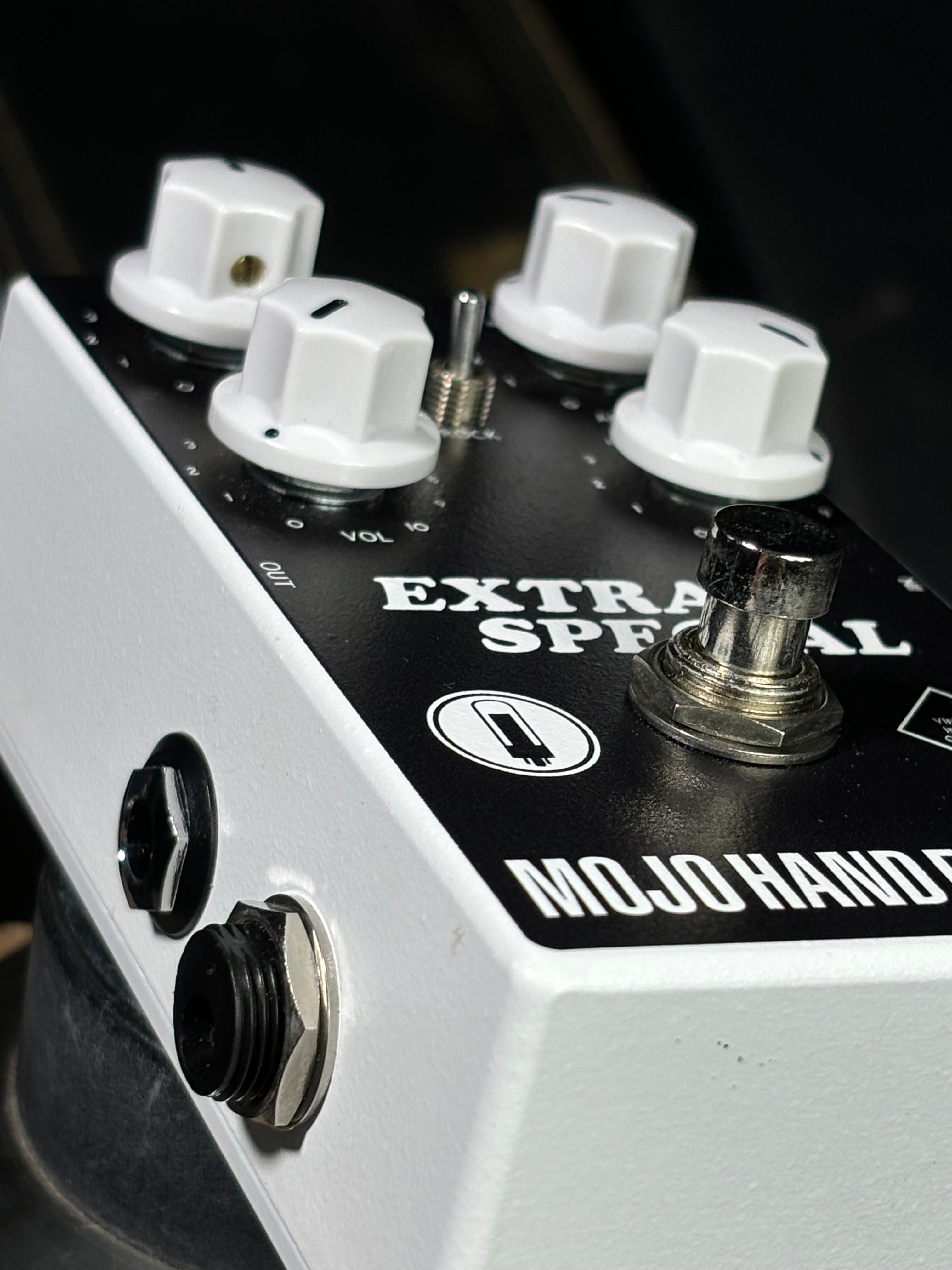 Mojo Hand FX Extra Special High Gain – DMBL Overdrive Pedal