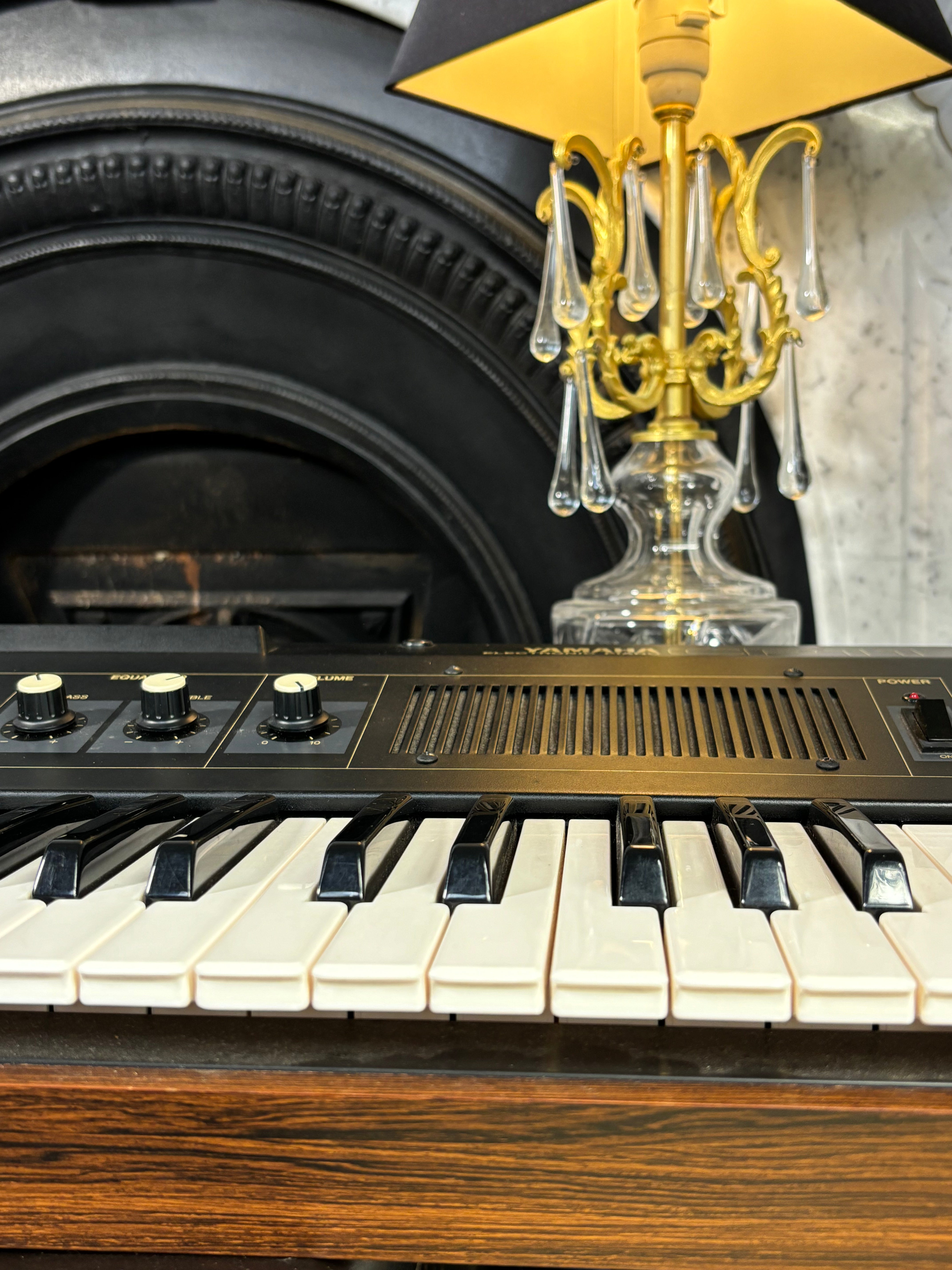 Yamaha_CP-11 