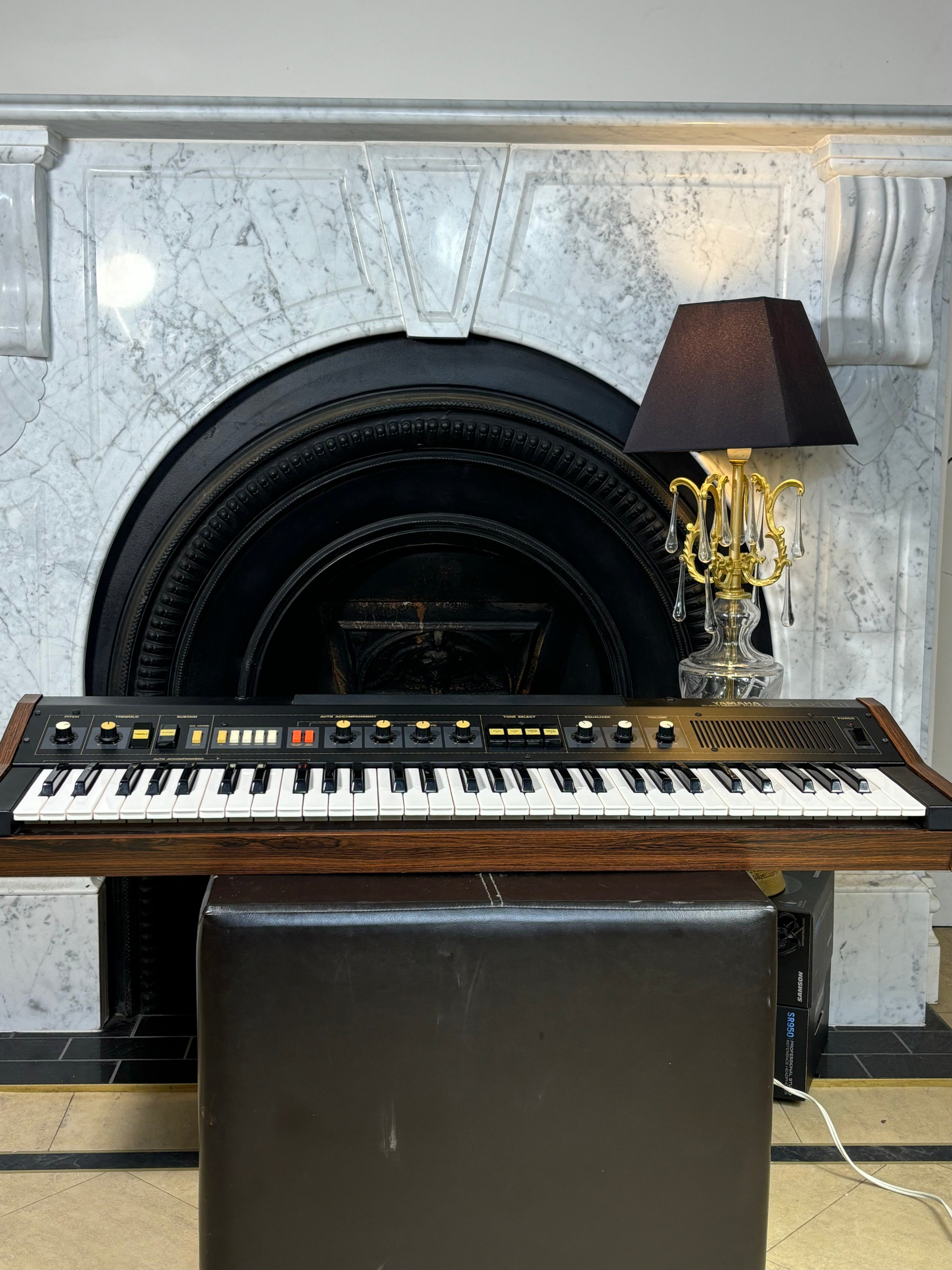 Yamaha_CP-11 Full size