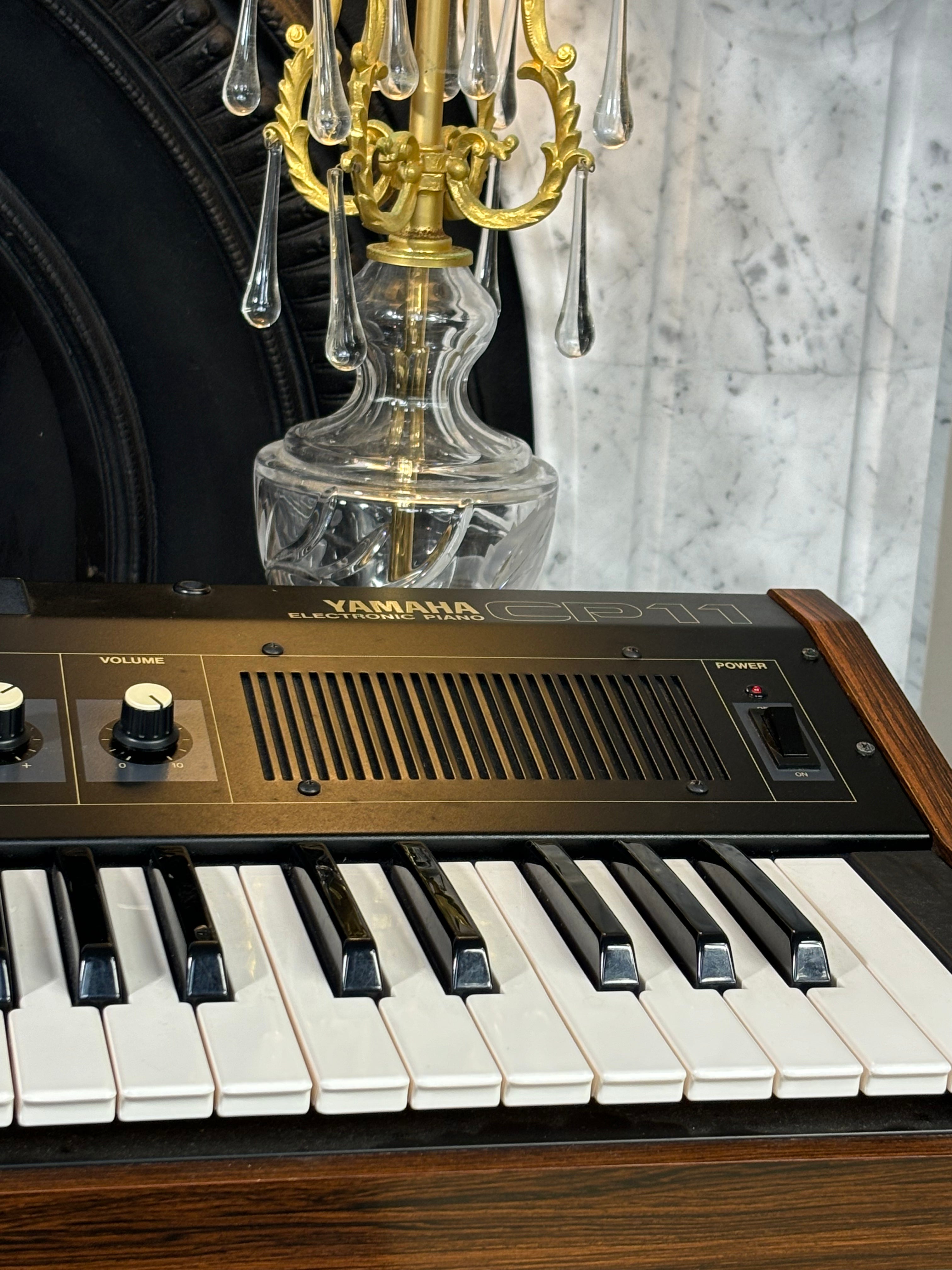 Yamaha_CP-11