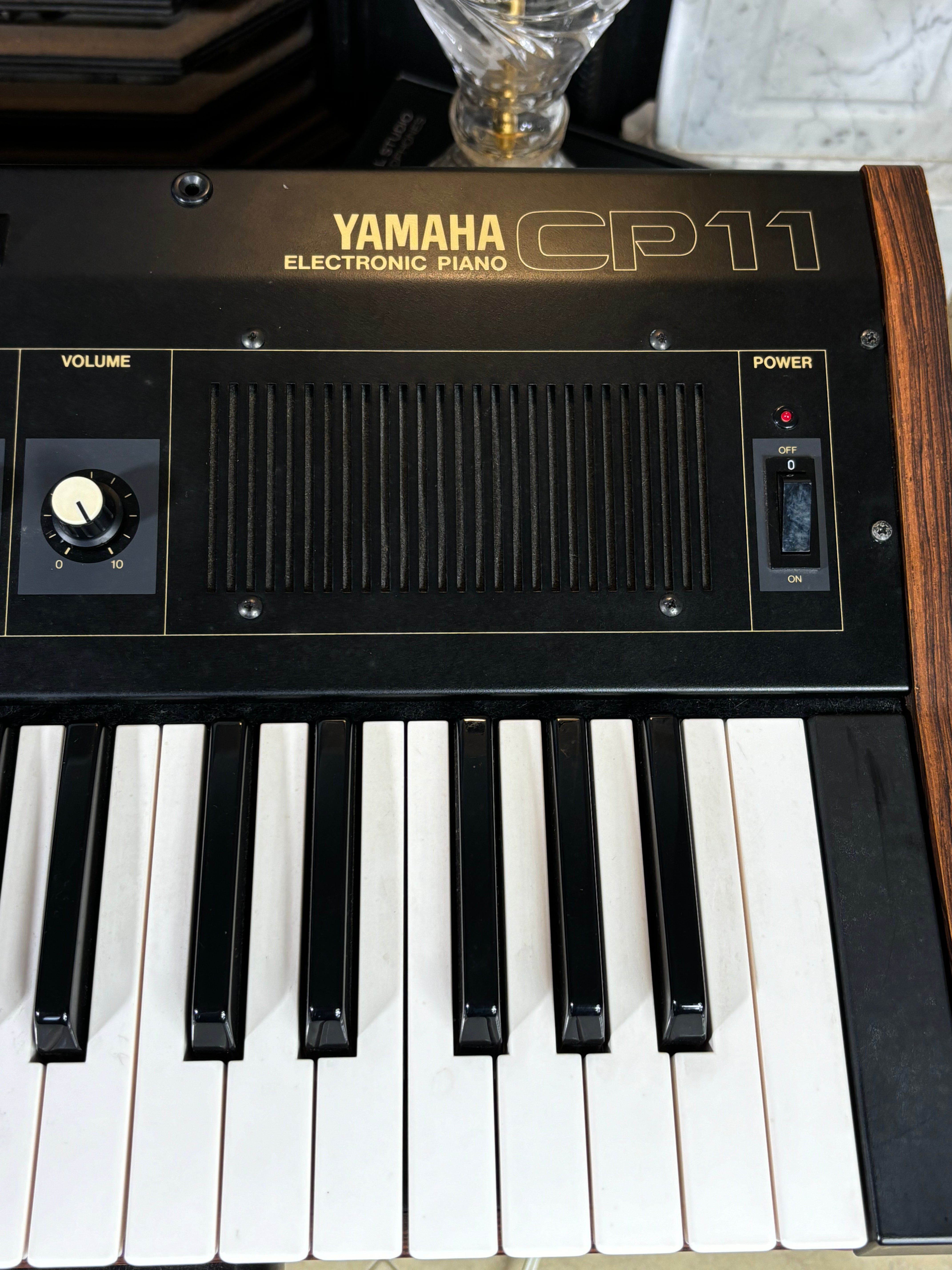 Yamaha CP11 electronic piano 